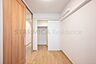 洋室：窓があり採光のとれるお部屋です。
