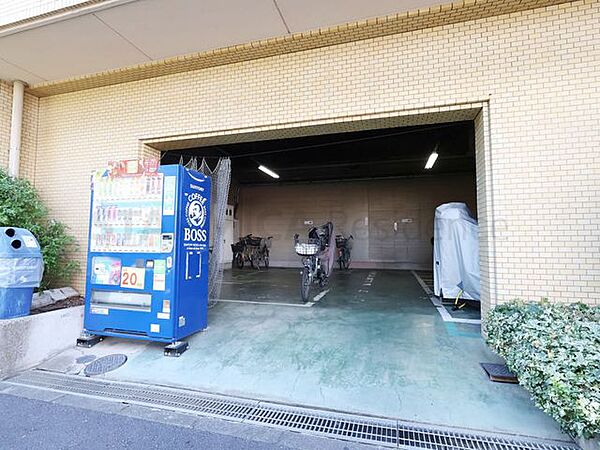 駐輪場（月額400円）