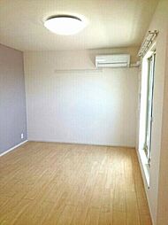 JR予讃線 宇多津駅 4.2kmの賃貸アパート 2階1LDKのリビング/ダイニング