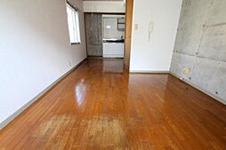 フォレストコート藤塚 3階ワンルームのリビング/ダイニング