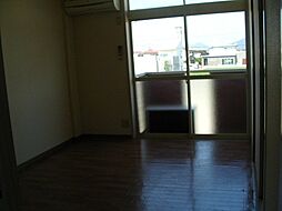 JR土讃線 金蔵寺駅 3.2kmの賃貸アパート 1階2DKのリビング/ダイニング