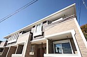 端岡駅より徒歩13分 築9年8ヶ月 2階建の賃貸物件