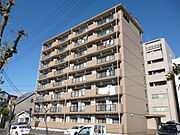 八日市駅より徒歩3分 1階 築24年8ヶ月の賃貸物件