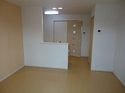 フロレスタ　プリマヴェーラ 2階1LDKのリビング/ダイニング