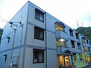大倉山駅より徒歩20分 築31年10ヶ月 3階建の賃貸物件
