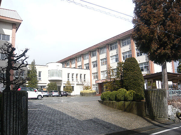 画像28:高校「長野県下伊那農業高校まで2496m」