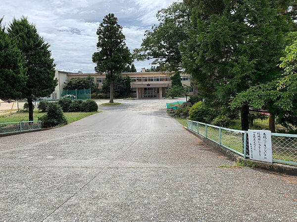 小学校「松川町立松川中央小学校まで455m」
