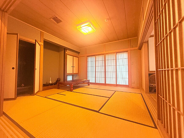 1階