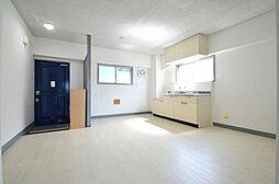 BLUE HILLS 201 3階2DKのリビング/ダイニング