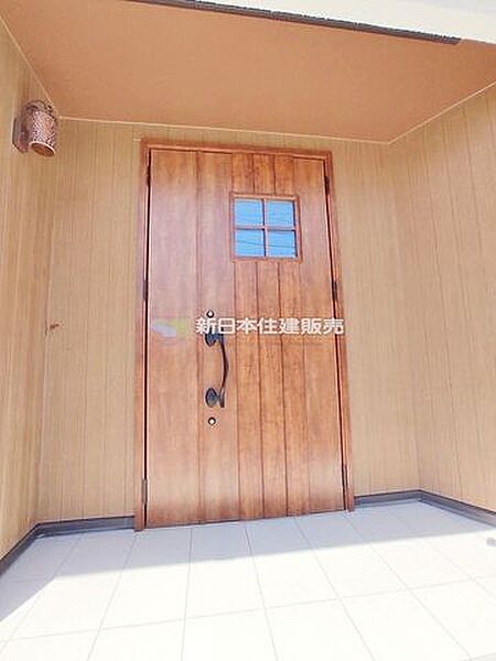 玄関ポーチ