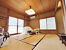 室内：和室8帖（1F）