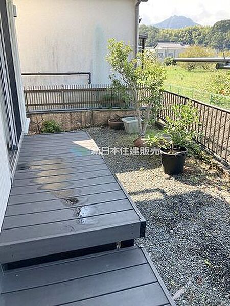 ウッドデッキ