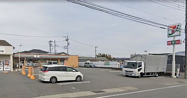 セブンイレブン御殿場ぐみ沢南店 690m