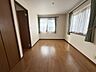 室内：2F北側洋室