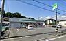 周辺：ファミリーマート三島柳郷地店 970m