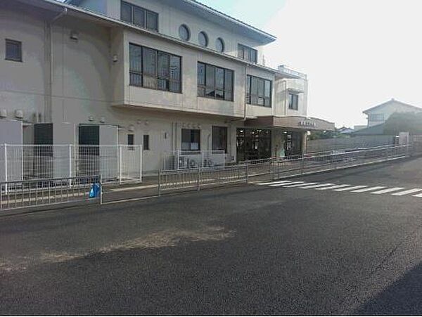 三島市立錦田中学校 1610m