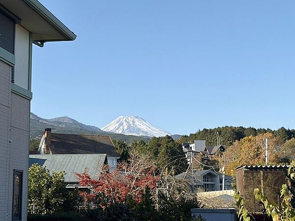 庭からの富士山