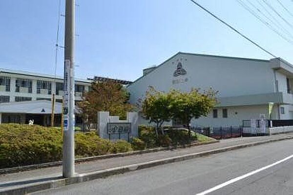 沼津市立第二小学校 380m