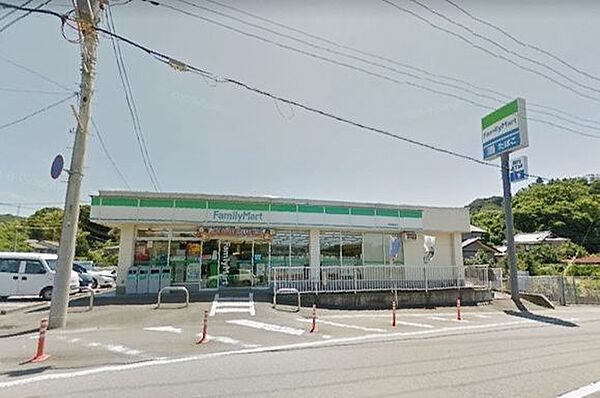 ファミリーマート/函南畑毛店 徒歩6分。 470m