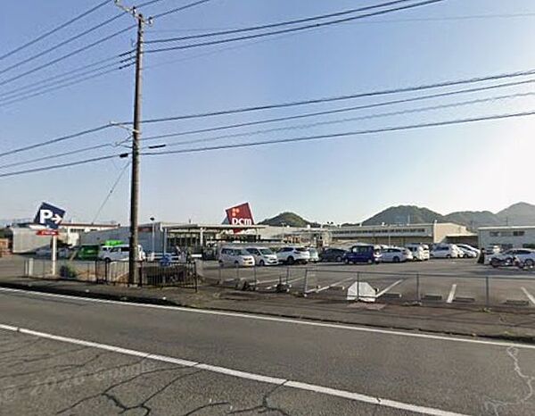 DCM函南店 徒歩18分。 1400m