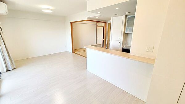 食事とくつろぎを分けられる、ゆとりのLD空間