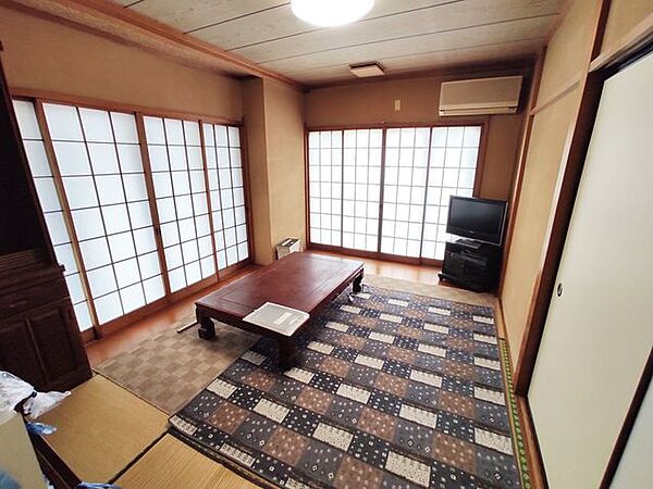 1Fキッチン横和室