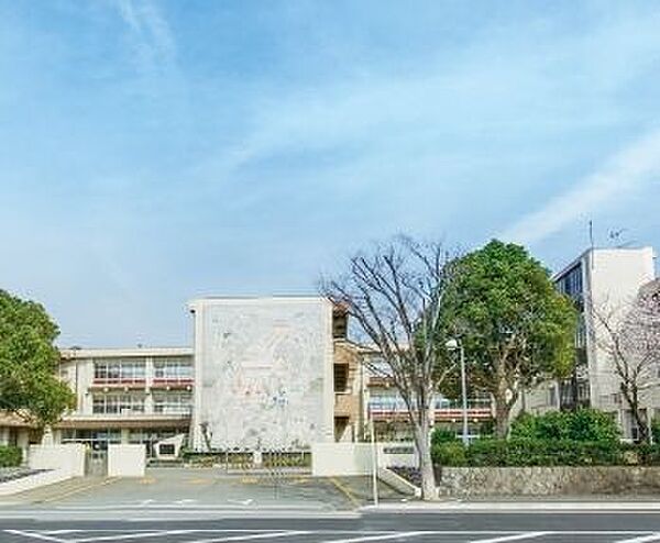 沼津市立大岡南小学校 徒歩18分。 1400m