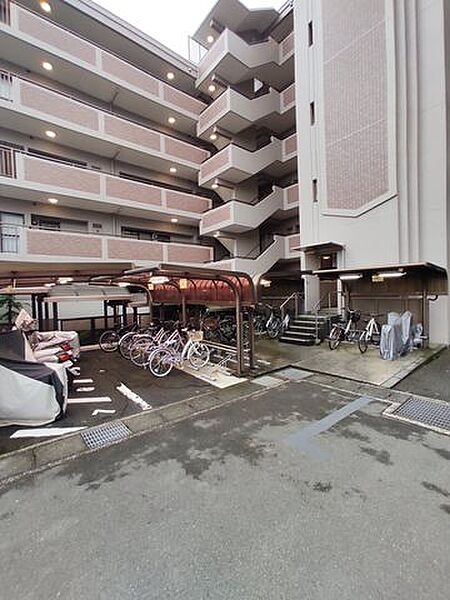 駐輪場