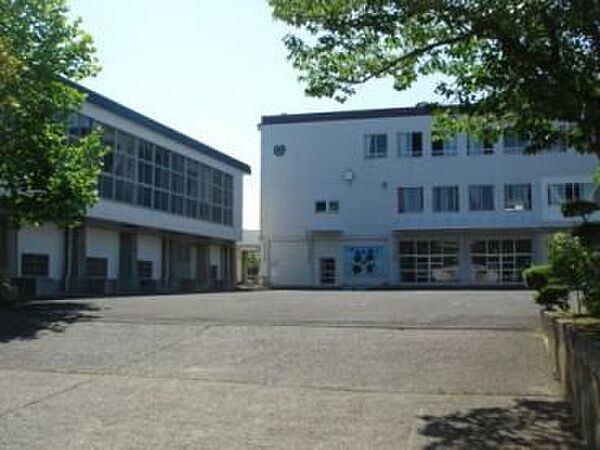 沼津市立今沢中学校 徒歩10分。 780m