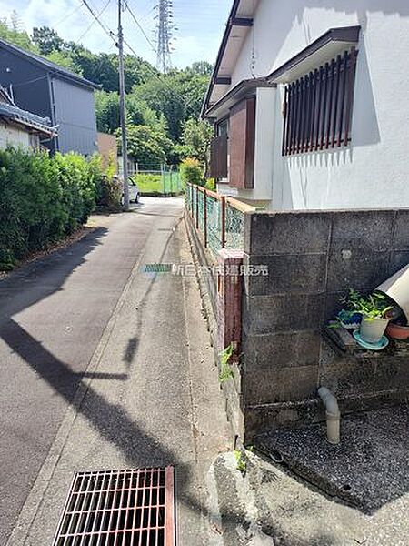 東側境界