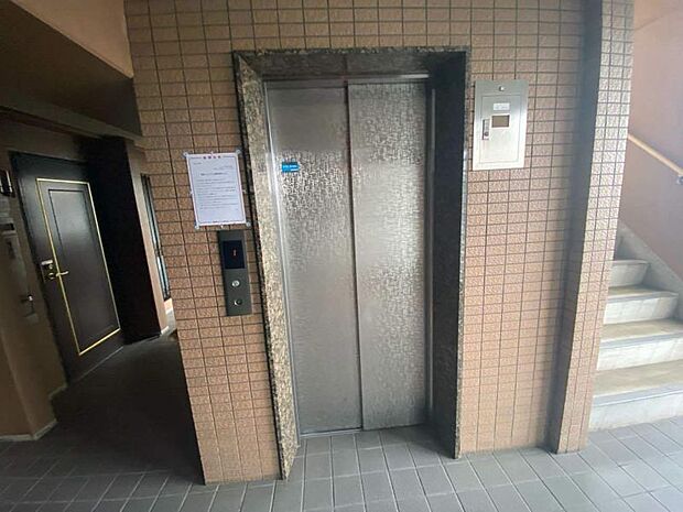 エレベーターあります！お年寄りの方も安心！