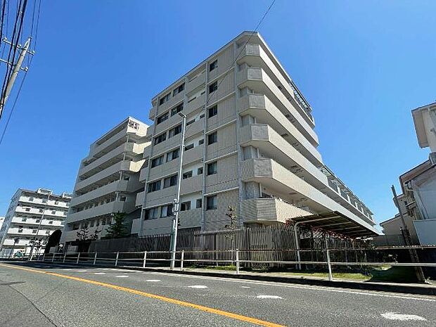 名鉄名古屋本線「鳴海」駅まで徒歩約17分と通勤通学に便利な立地！