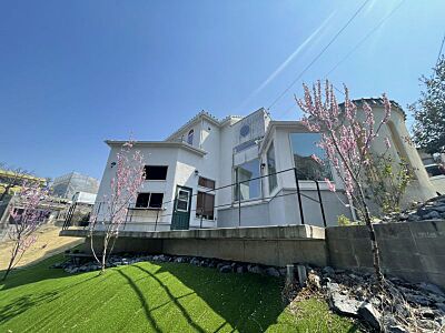 外観:広大な土地の築浅中古一戸建て!大きなお庭付き、様々な用途で使用できます。 外観:広大な土地の築浅中古一戸建て!大きなお庭付き、様々な用途で使用できます。
