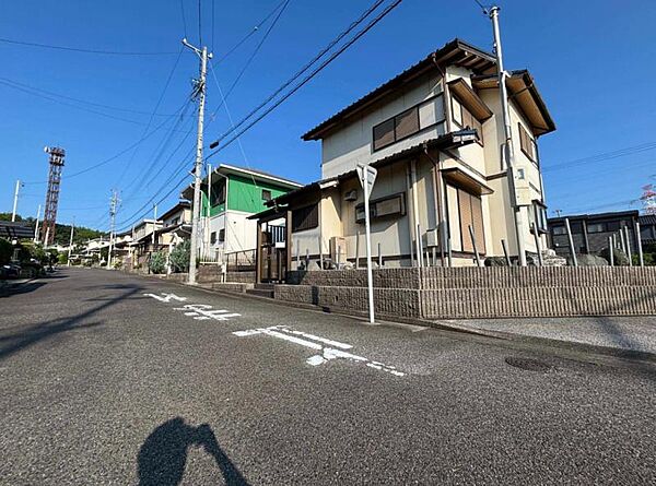 間口約12ｍあるので、駐車場スペースもしっかり確保できます！