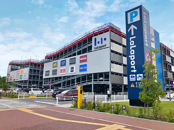 三井ショッピングパークららぽーと名古屋みなとアクルスまで　1100m　徒歩約14分
