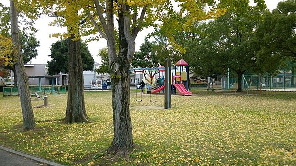 堤下公園　まで293ｍ　徒歩約4分　