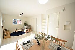 リビング/ダイニングの画像