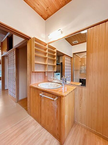 【リフォーム済】洗面脱衣所です。