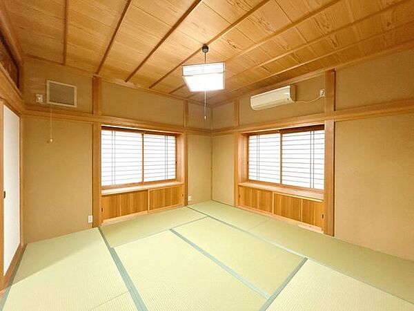 【リフォーム済】2階和室　畳交換と、障子・襖の張替えを行いました。