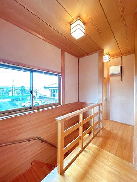 【リフォーム済】2階ホールです。