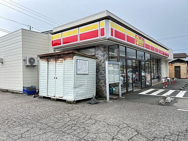 【周辺施設】デイリーヤマザキ村上学校町店様まで150ｍ（徒歩約2分）