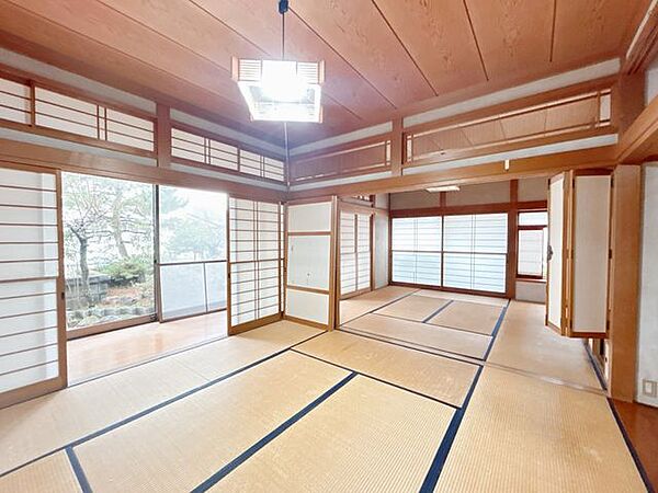 【リフォーム中】1F和室続き間です。畳の表替え等を行います。