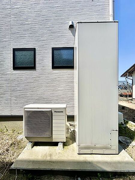 【リフォーム中】エコキュートです。オール電化の住宅です。設備点検を行います。
