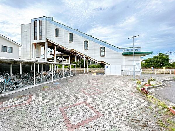 新崎駅(JR東日本 白新線) 徒歩64分。 5120m