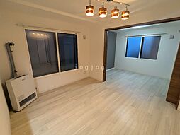 フェーラシュヴァル千歳 1階1LDKのリビング/ダイニング