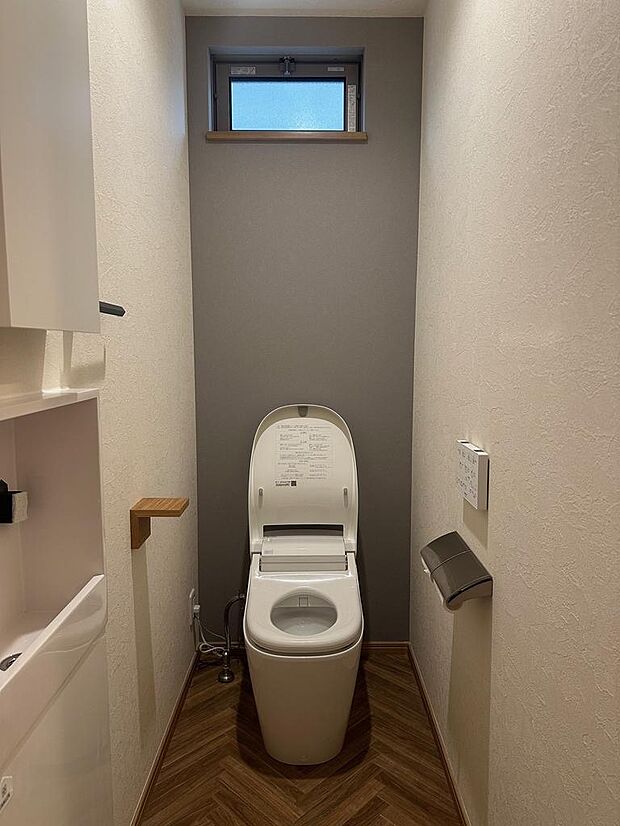 トイレは2か所あるため、ご家族が多い方でも安心ですね。