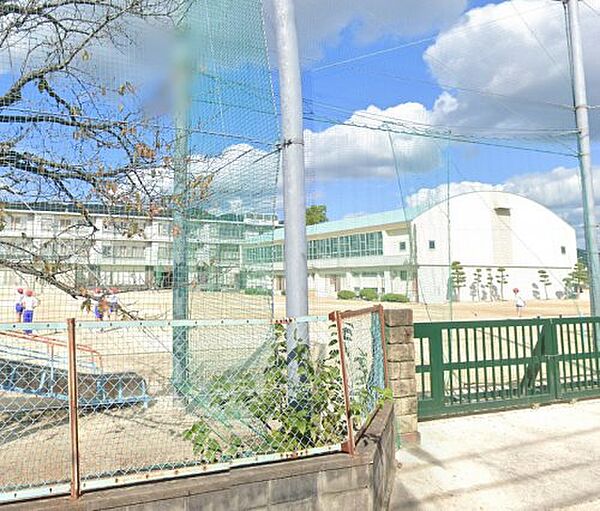 画像16:【小学校】岡山市立高島小学校まで590ｍ