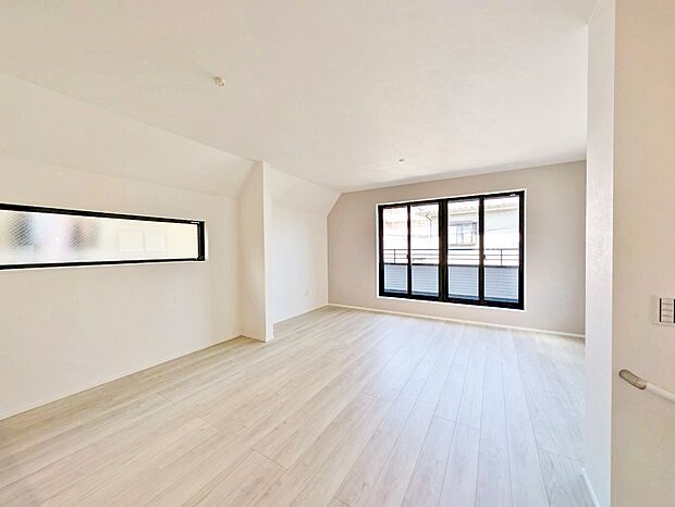 豊かな居住性と、安心感を満たすクオリティが見事に調和した住空間。