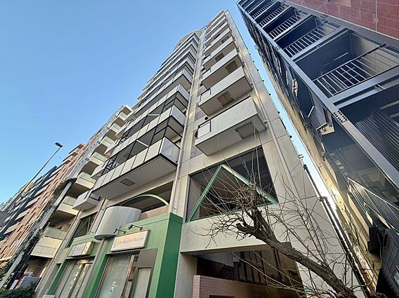 現地に足を運ん...