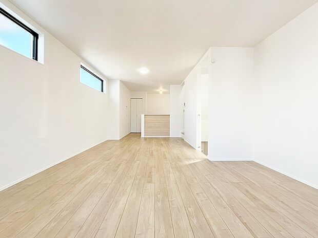 飾り過ぎないシンプルな内装と偏り過ぎないデザインで統一しました。